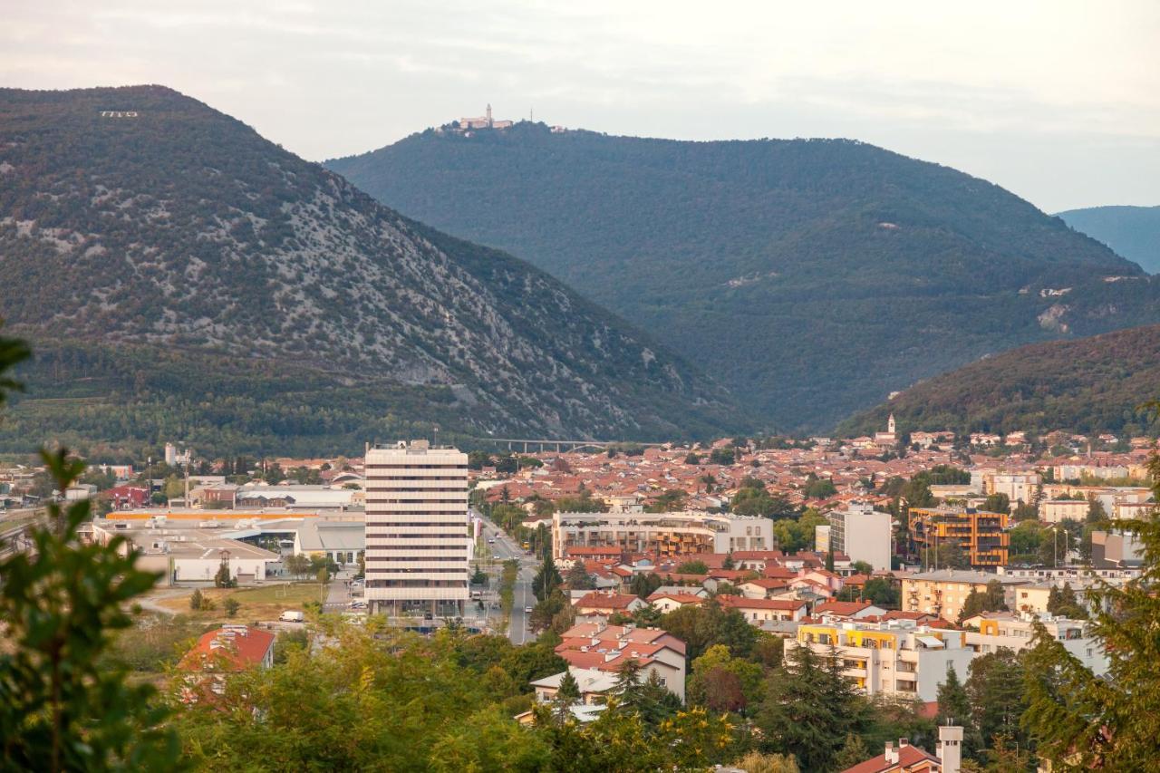 Elegant Studio Apartment With Panoramic View Nova Gorica Exterior photo